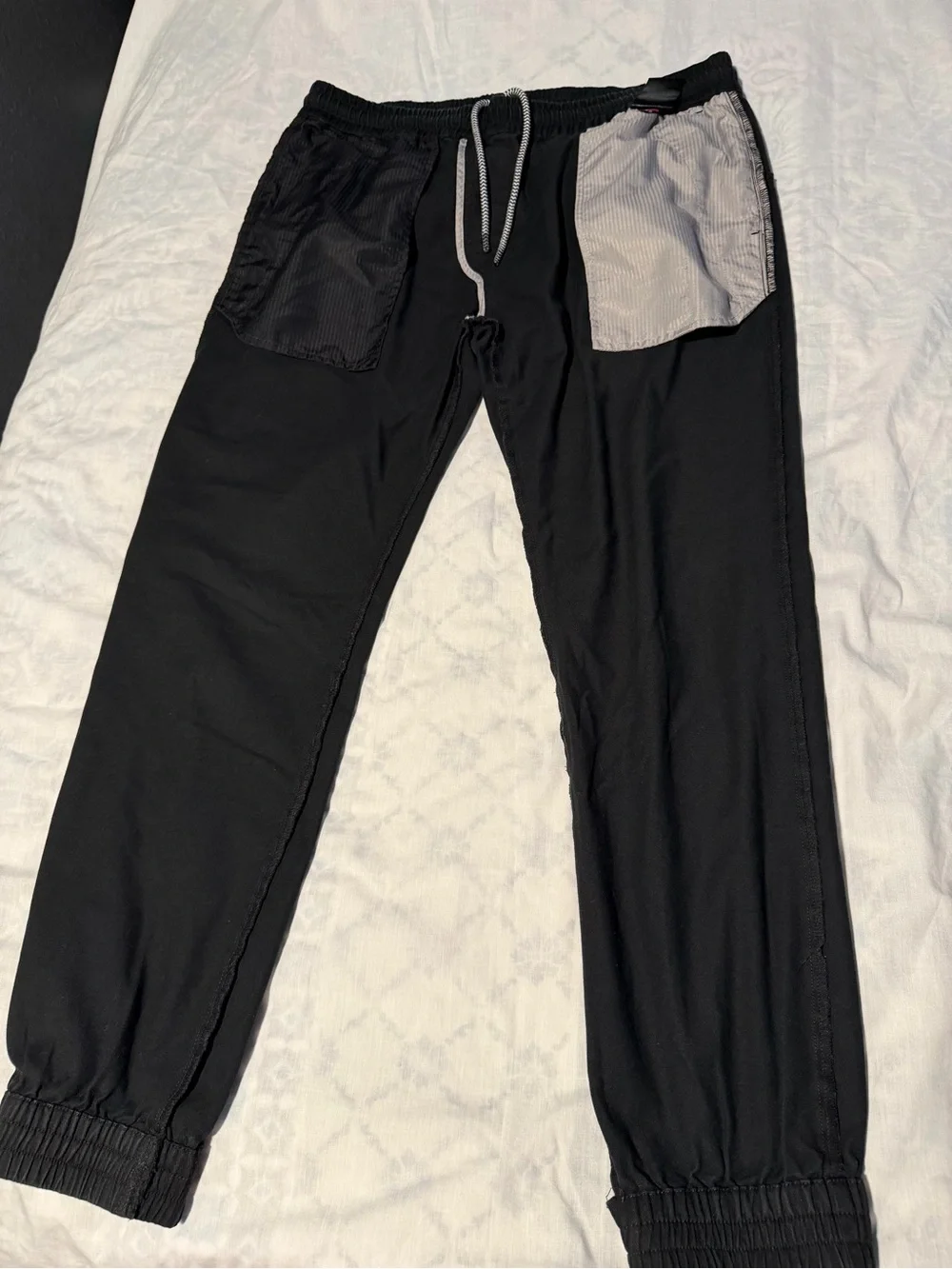 Volcom Men's Jogger Pants Black Size S Elastic Waist.